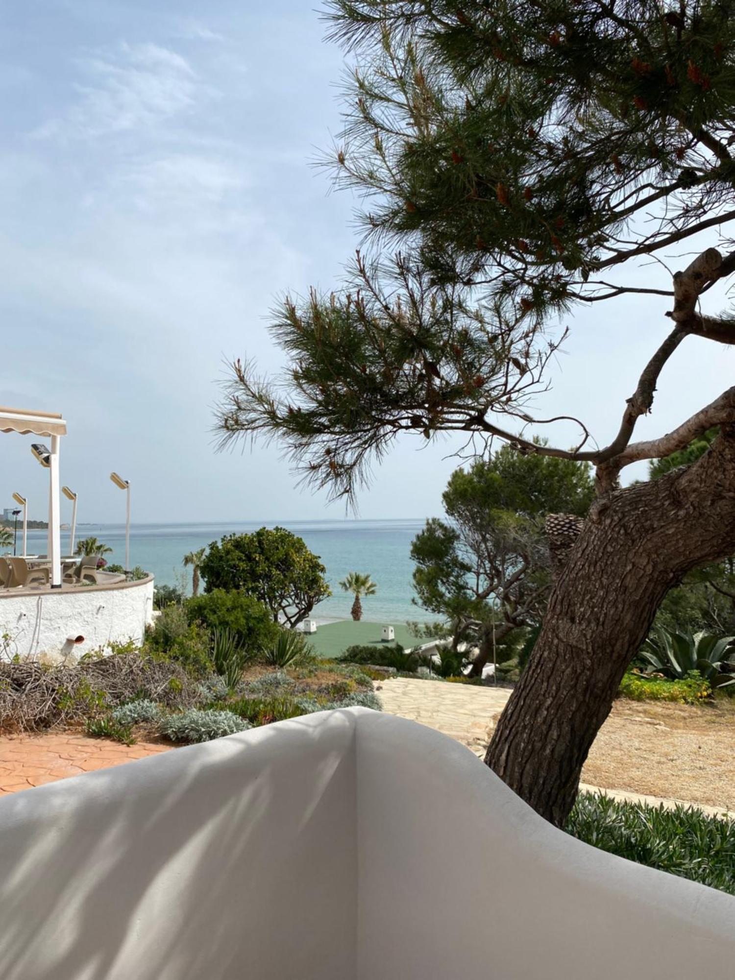 Apartamentos Llorca Platja de l'Almadrava Exterior photo