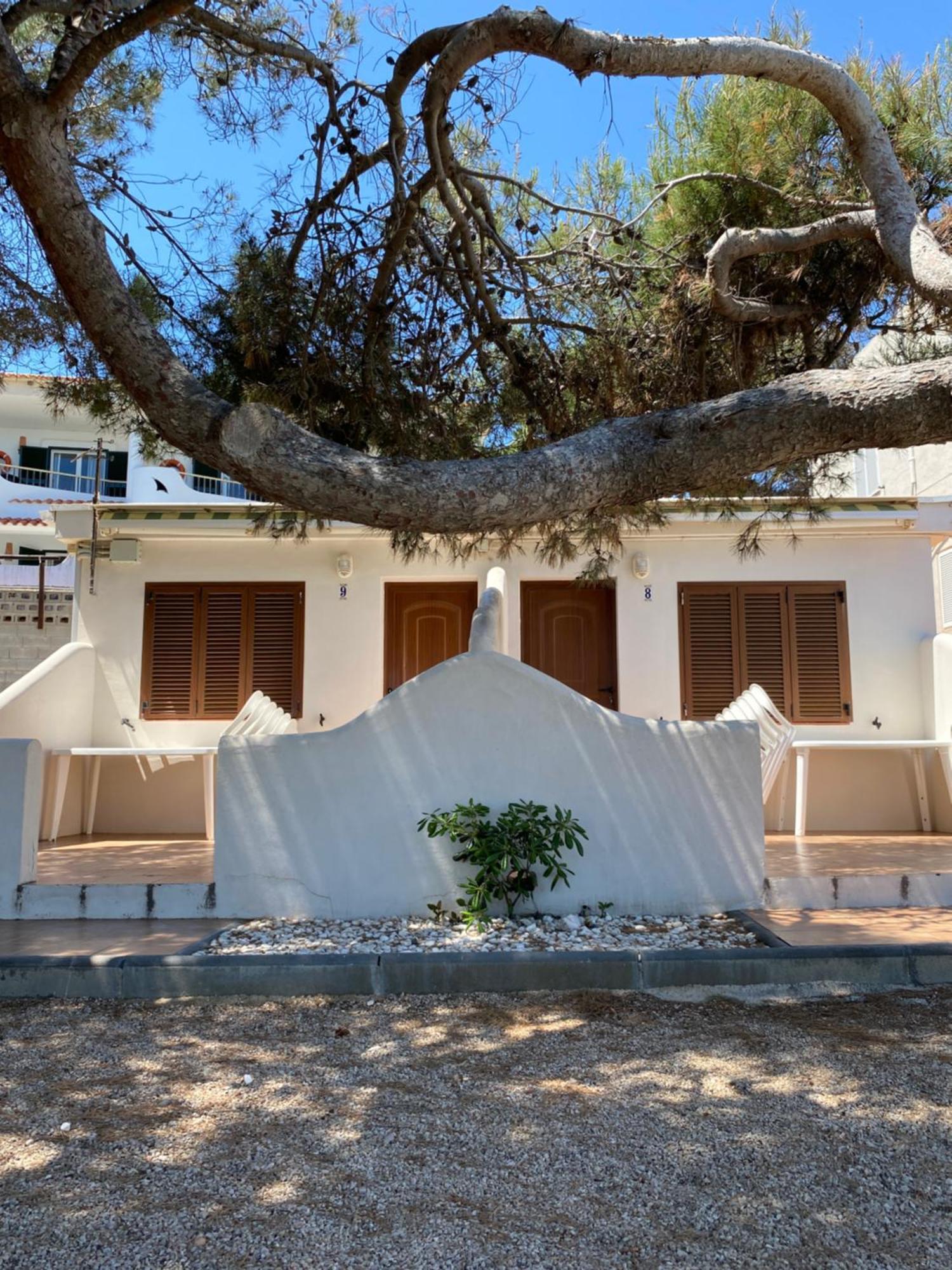 Apartamentos Llorca Platja de l'Almadrava Exterior photo