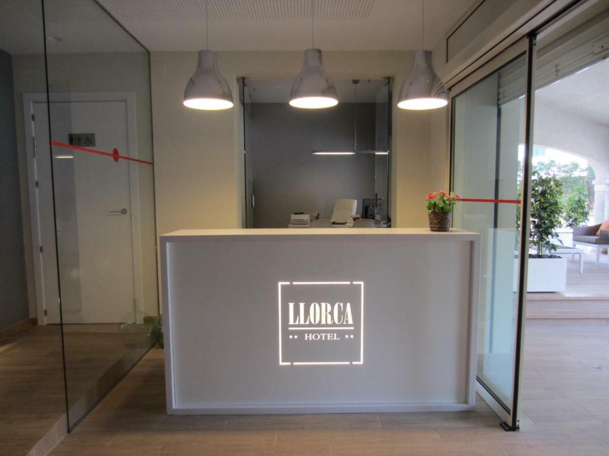 Apartamentos Llorca Platja de l'Almadrava Exterior photo